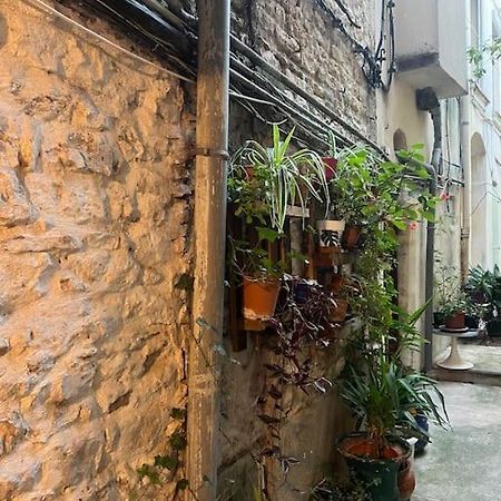 Appartement Situe En Plein Coeur De Nimes . Exterior photo